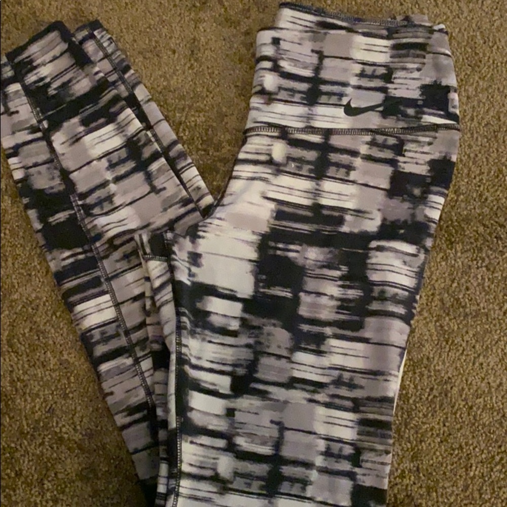 Nike leggings